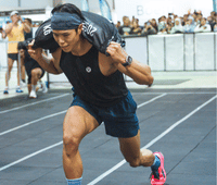 Sandbag walking lunges